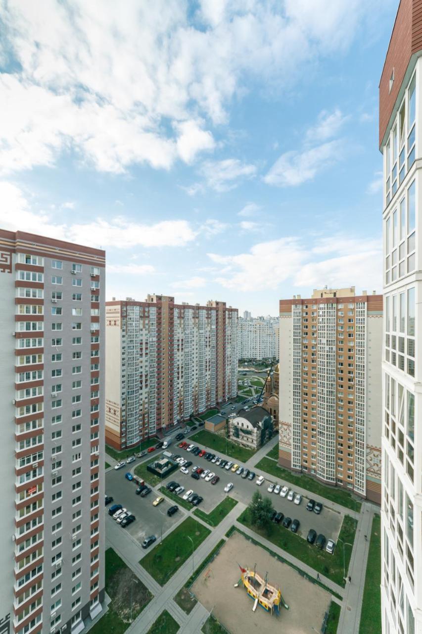 Poznyaky Apartments Patriotika Κίεβο Εξωτερικό φωτογραφία