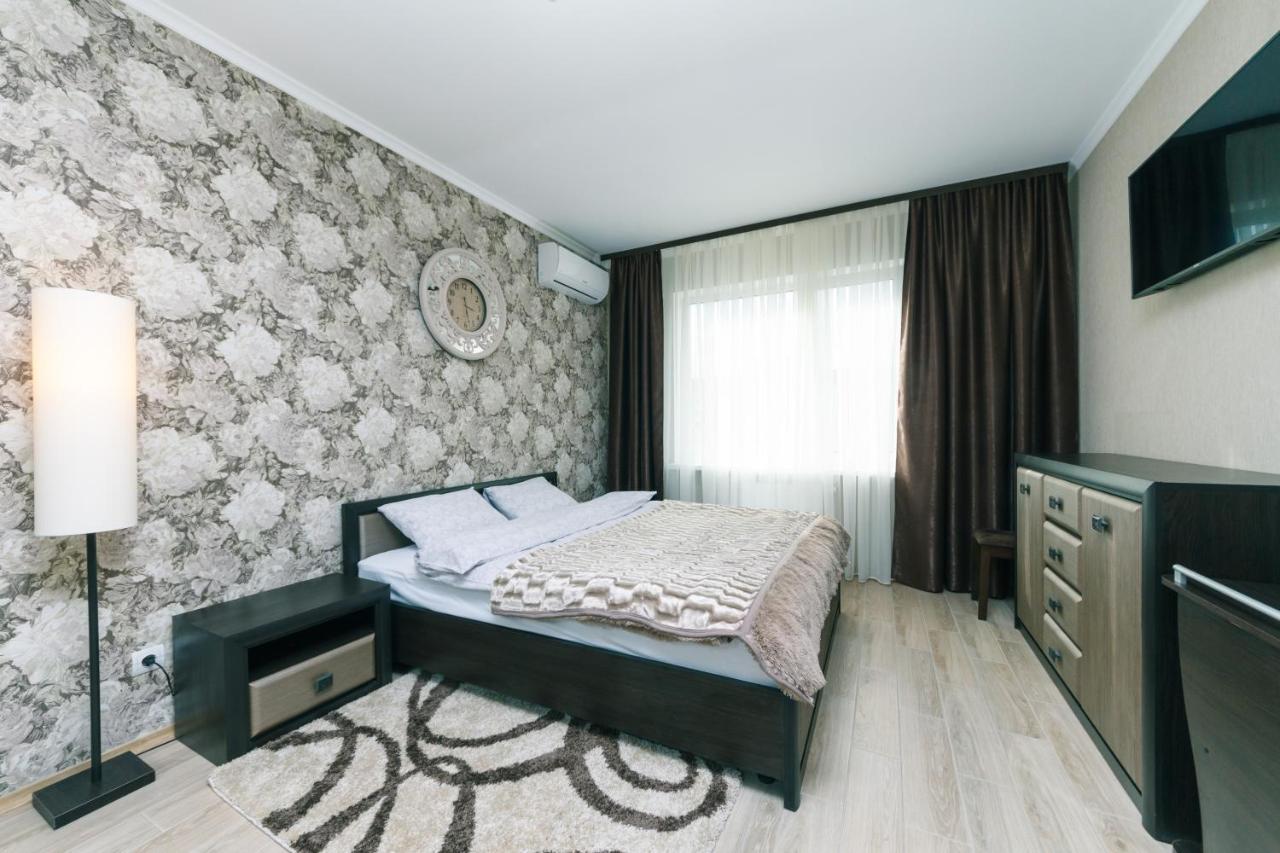 Poznyaky Apartments Patriotika Κίεβο Εξωτερικό φωτογραφία
