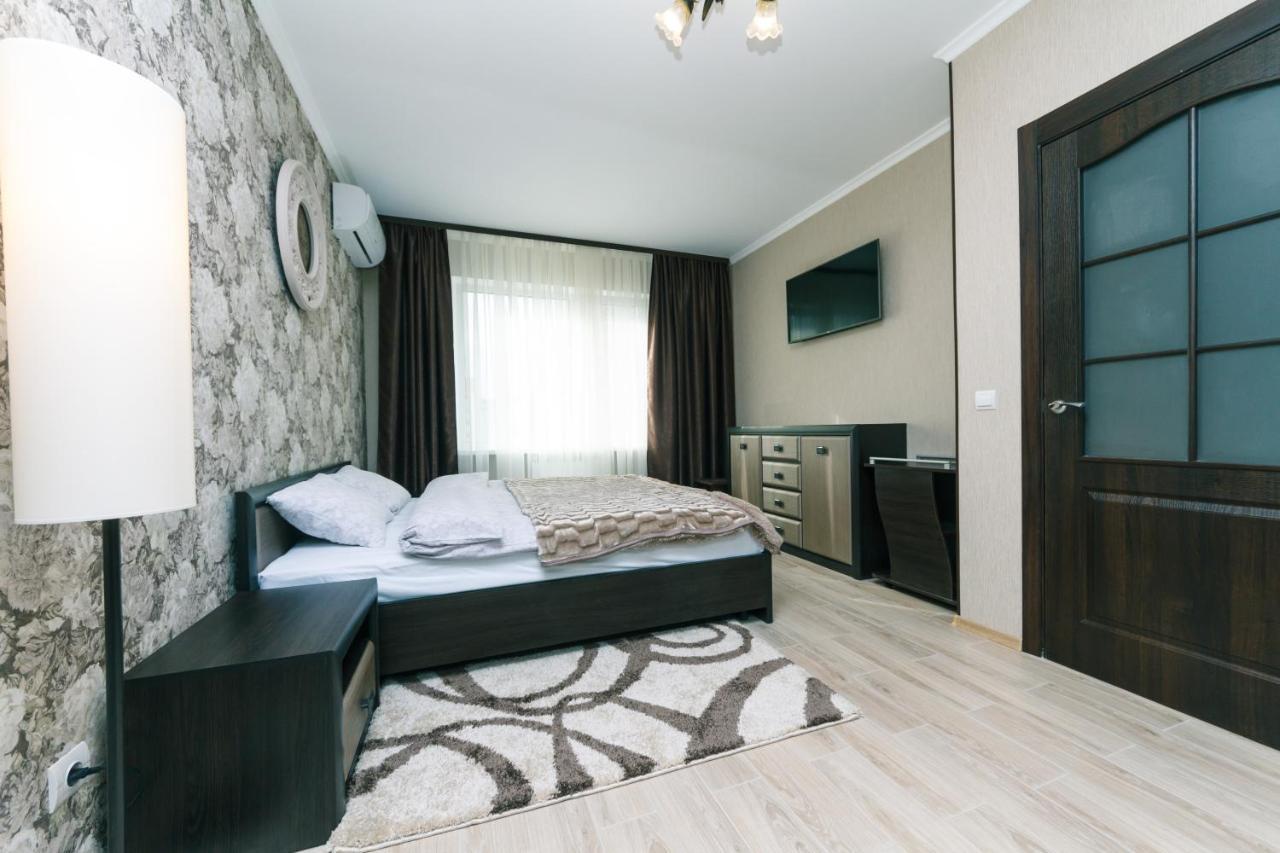 Poznyaky Apartments Patriotika Κίεβο Εξωτερικό φωτογραφία