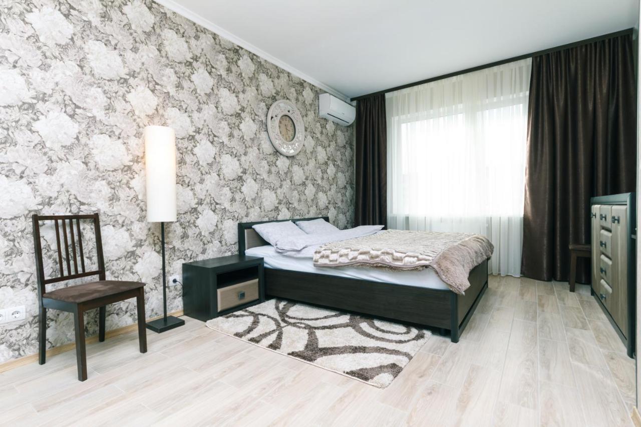 Poznyaky Apartments Patriotika Κίεβο Εξωτερικό φωτογραφία