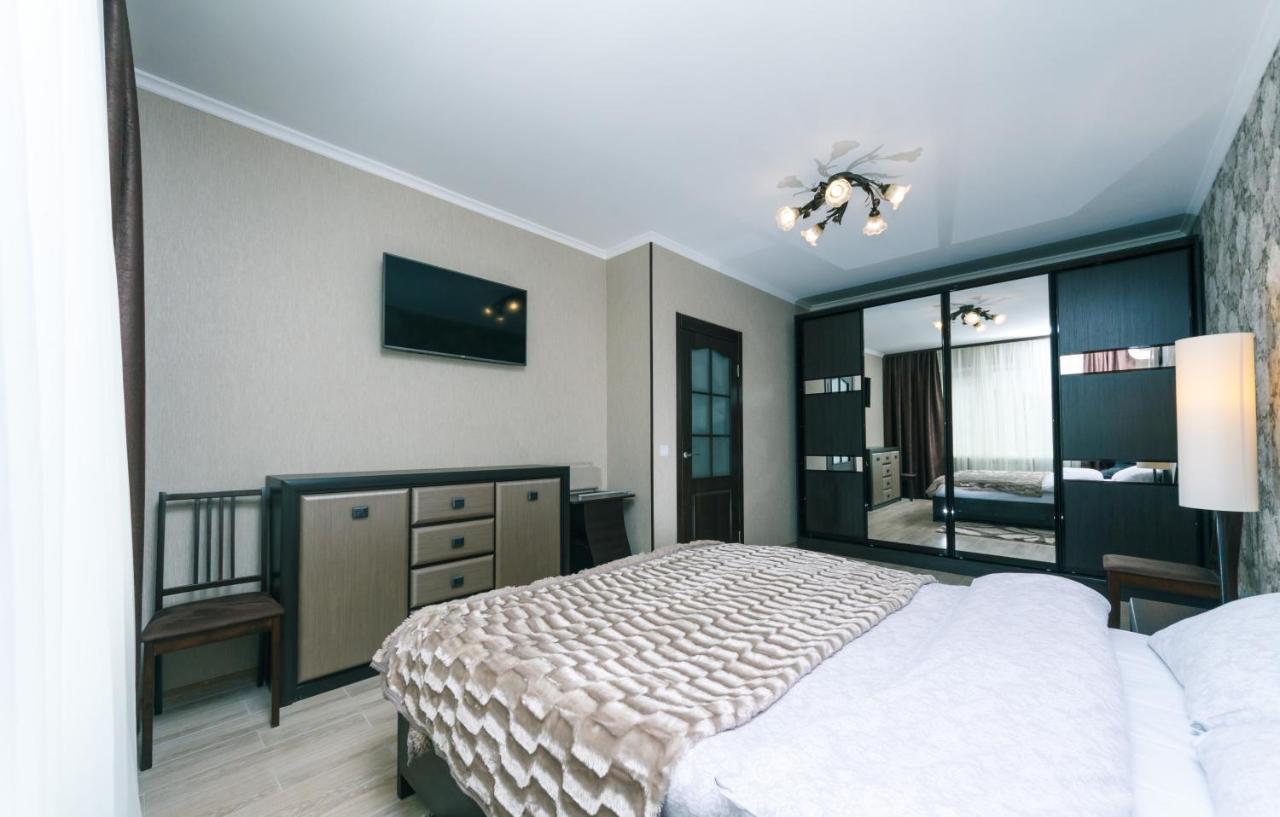 Poznyaky Apartments Patriotika Κίεβο Εξωτερικό φωτογραφία