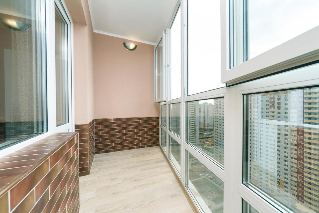 Poznyaky Apartments Patriotika Κίεβο Εξωτερικό φωτογραφία